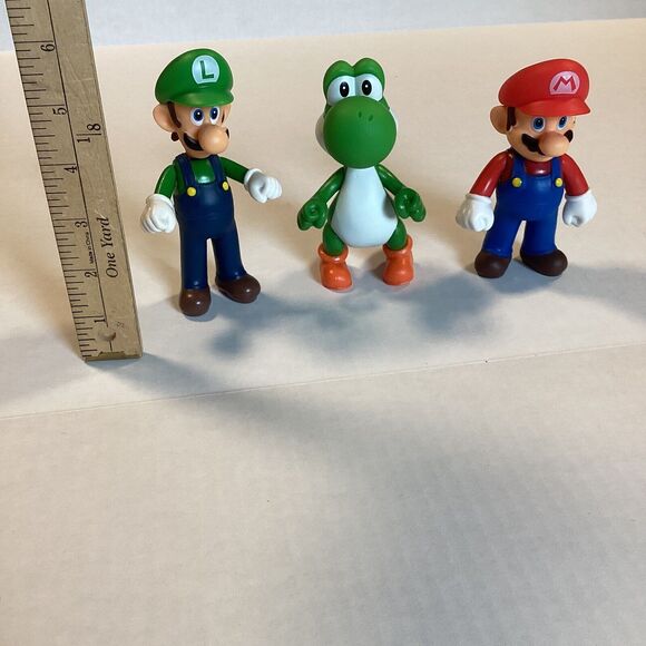 Lot of 3 Super Mario Super Size Figure Collection Mario Luigi Yoshi 5" - Picture 3 of 5
